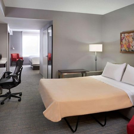 Hilton Garden Inn Toronto Airport West/Mississauga Eksteriør billede