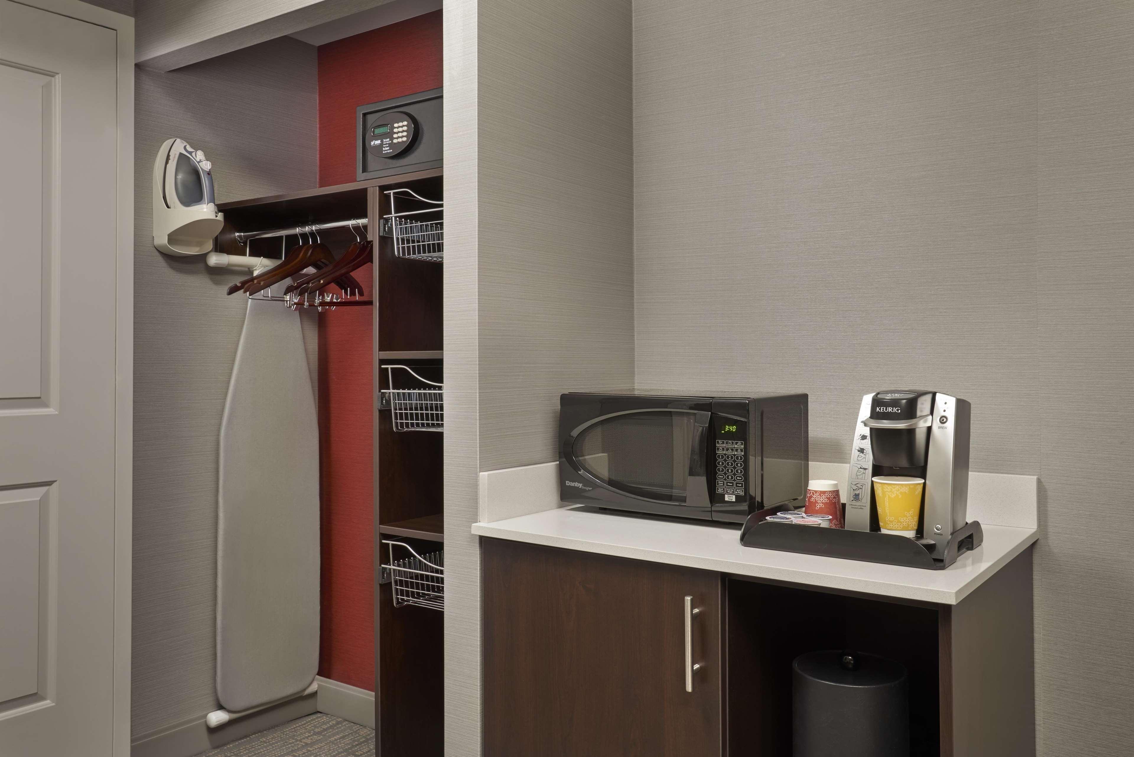 Hilton Garden Inn Toronto Airport West/Mississauga Eksteriør billede