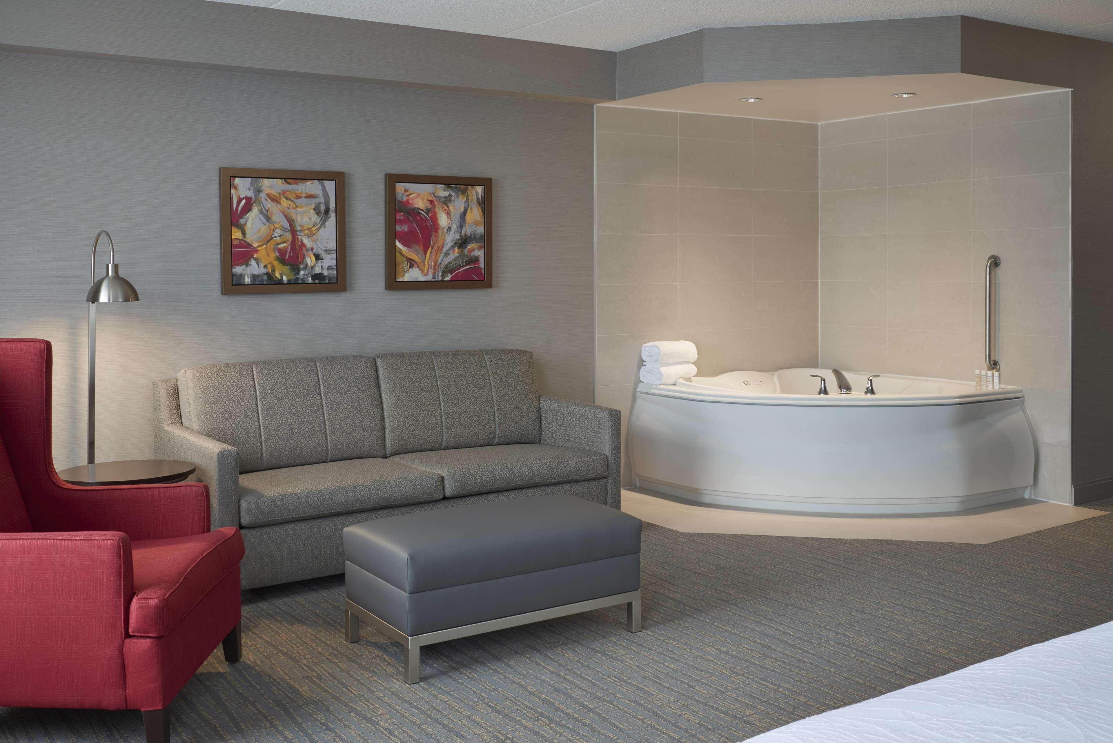 Hilton Garden Inn Toronto Airport West/Mississauga Eksteriør billede