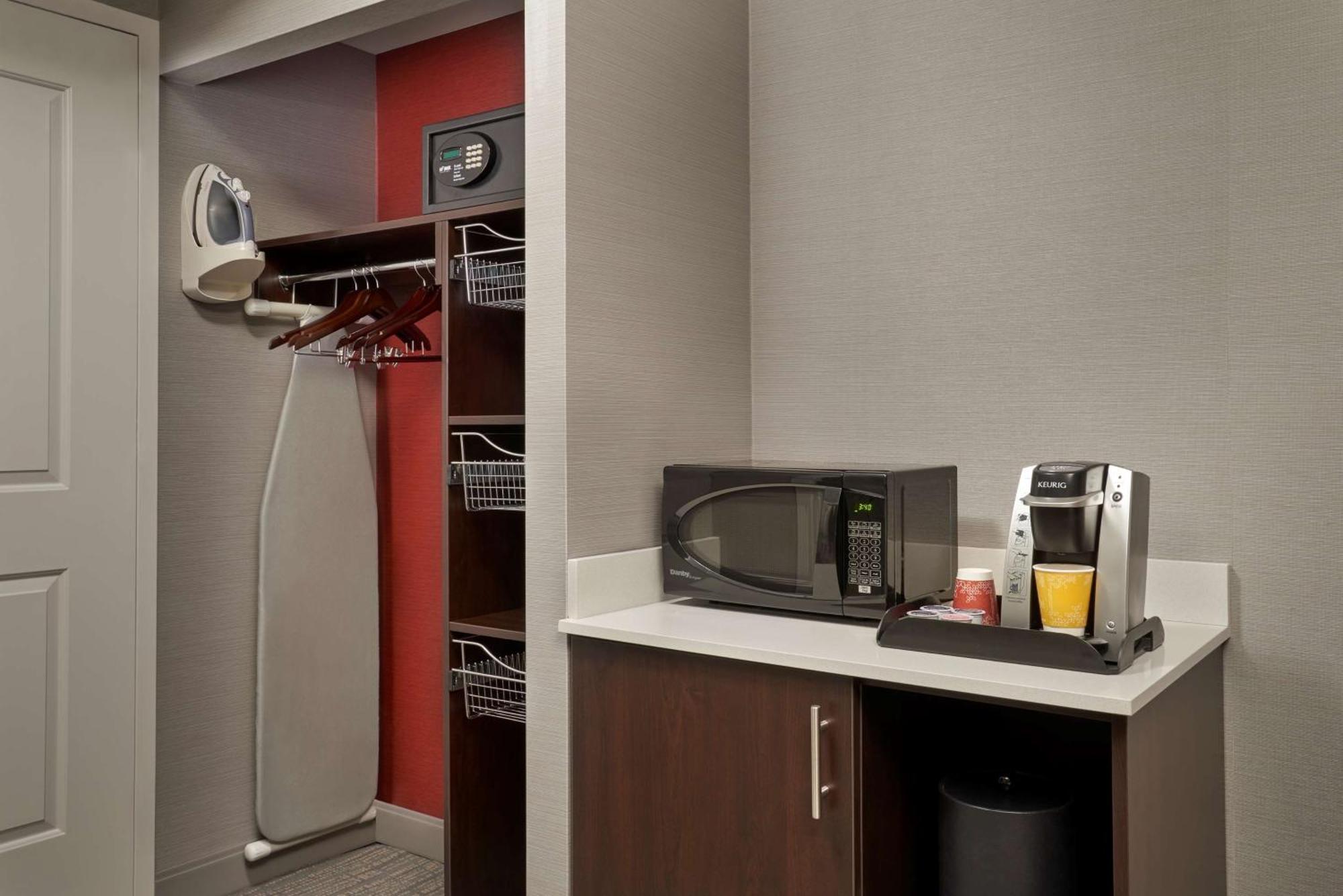 Hilton Garden Inn Toronto Airport West/Mississauga Eksteriør billede